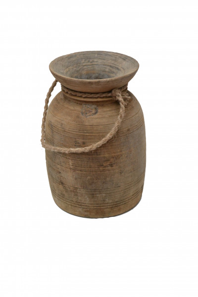 ancien pot de conservation en bois