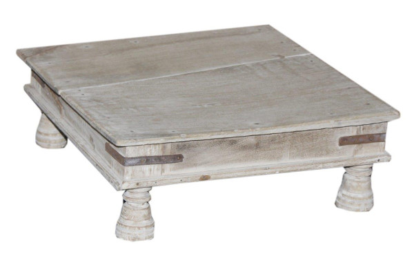 Ancienne petite table basse en bois . inde
