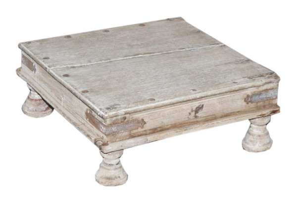 Ancienne petite table basse en bois . inde