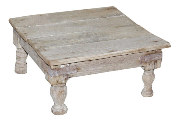 Ancienne petite table basse en bois . inde