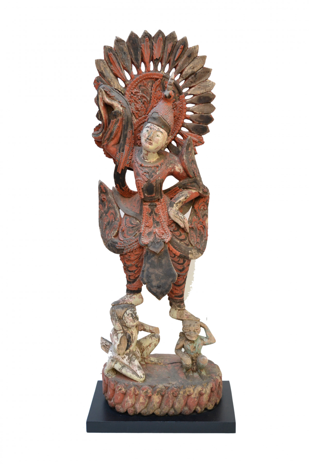 Ancienne statuette en bois de teck représentant un danseur birman  +/-120 ans. 1