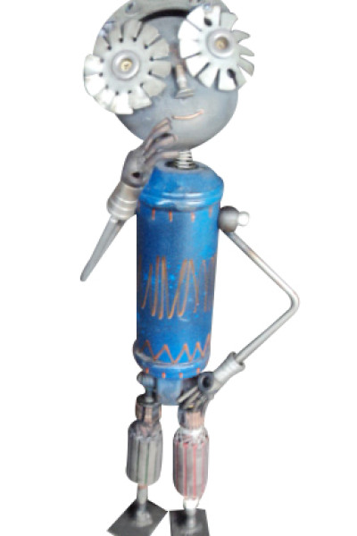 Petit robot en métal de Prakit Seehawong. Thaïlande